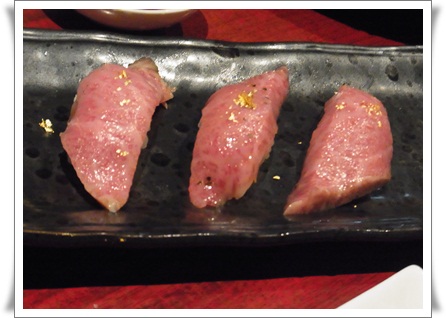 和牛の握り。絶品！トロみたい。