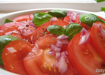 トマトのシンプルサラダ