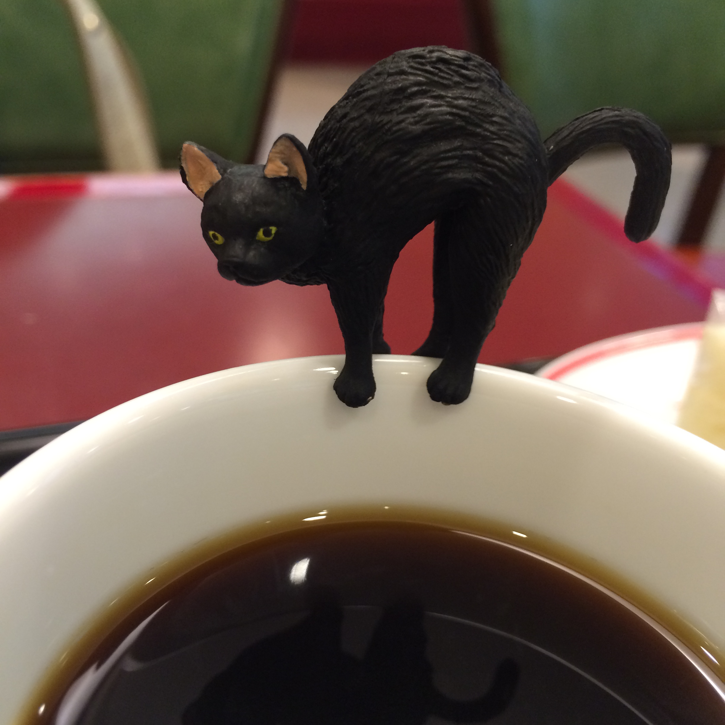 「ふちねこ」目当ての朝ごはん。まずは1個目の「たてのび」