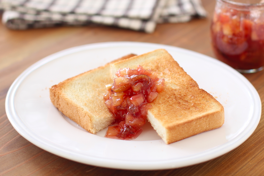朝のトーストをもっと美味しく♪イチジクとりんごのジャム