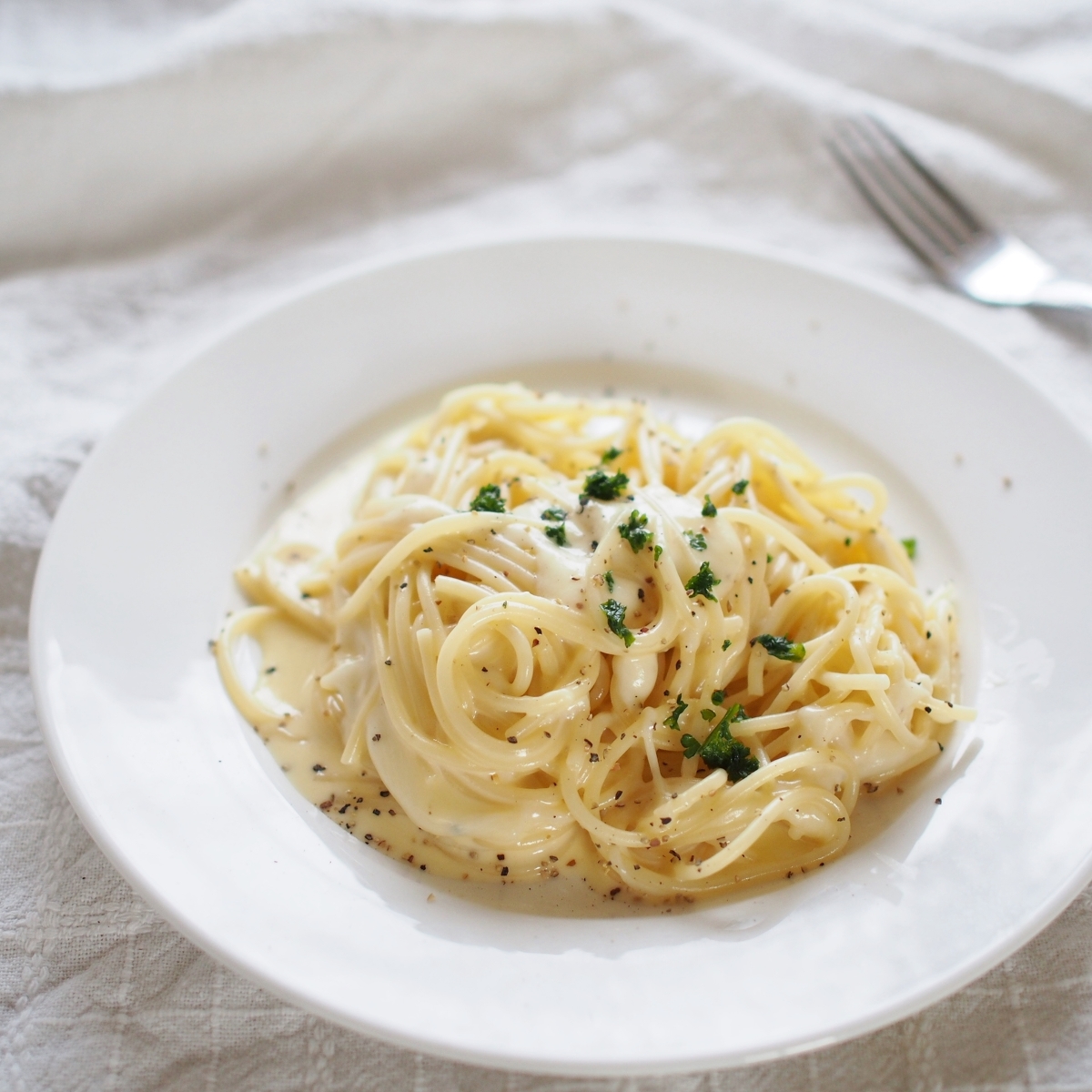 パスタを茹でたら1分で完成!3ステップで作る簡単チーズ・パスタ