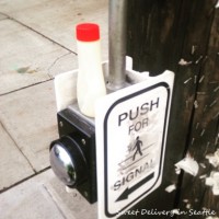 【朝のひとこと英会話 vol.52】おなじみ「May I help you?」とその答え方