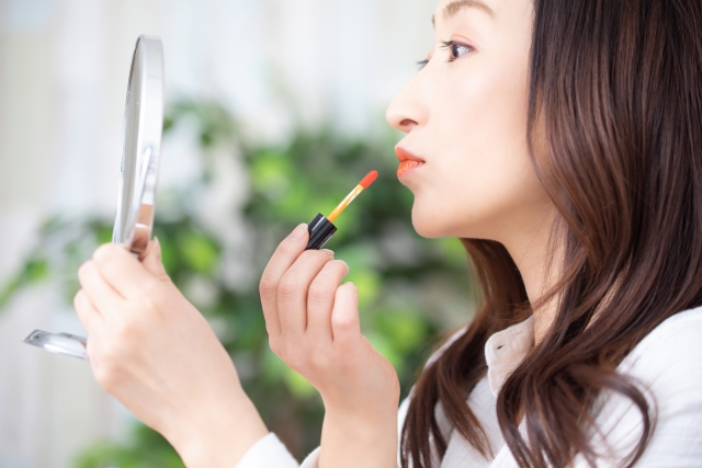顔色をパッと明るく♪好きな「口紅」の色で性格判断してみよう！