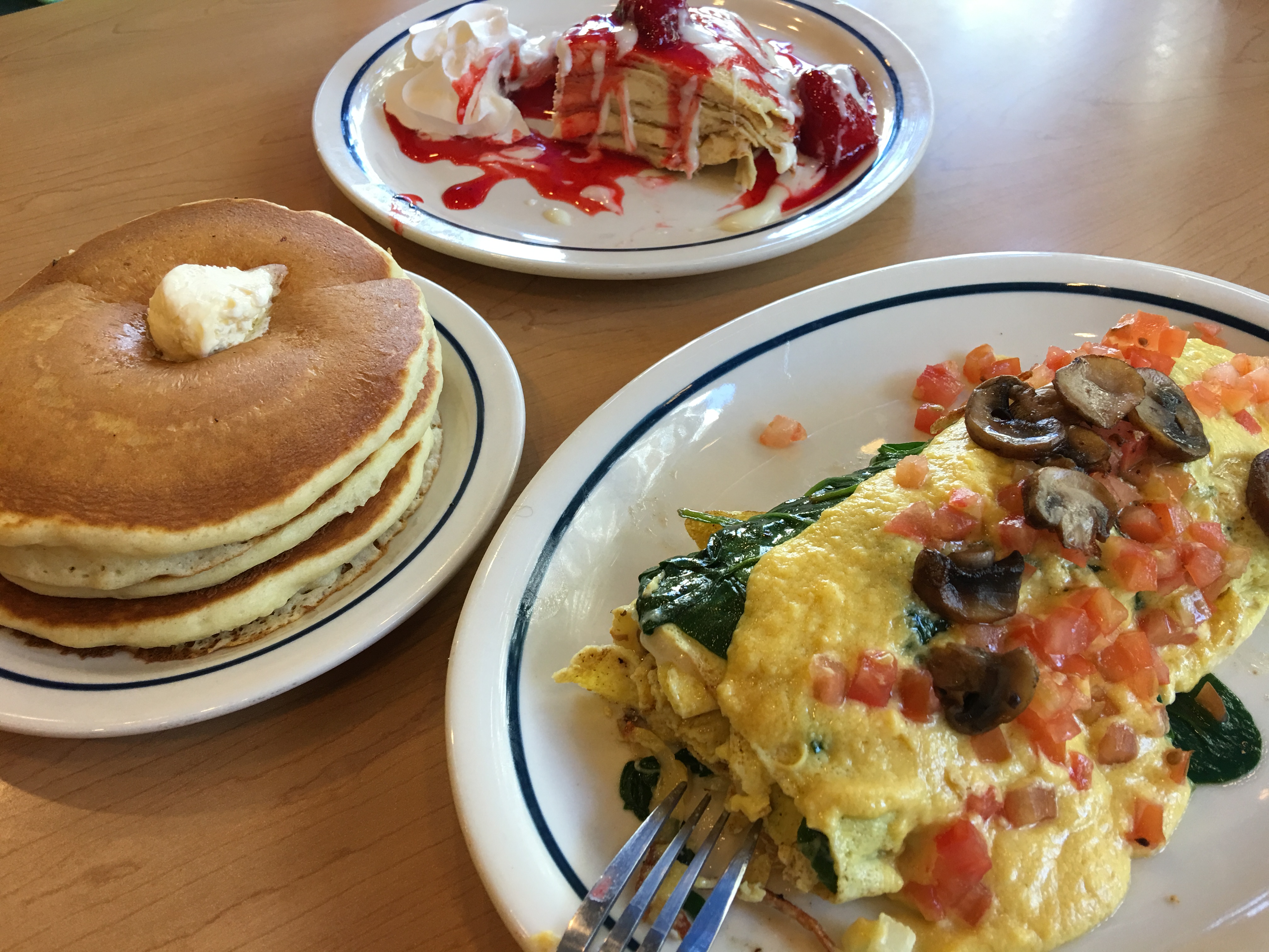 ハワイのTHE!アメリカなファミレスで朝ごはん♪