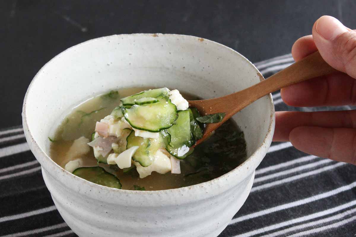 朝の“飲むサラダ”！豆腐ときゅうりのしゃきしゃき冷汁