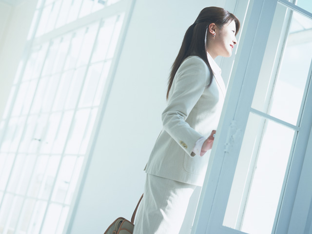 「いってらっしゃい！」出かける相手にかけたい英語のひとこと♪