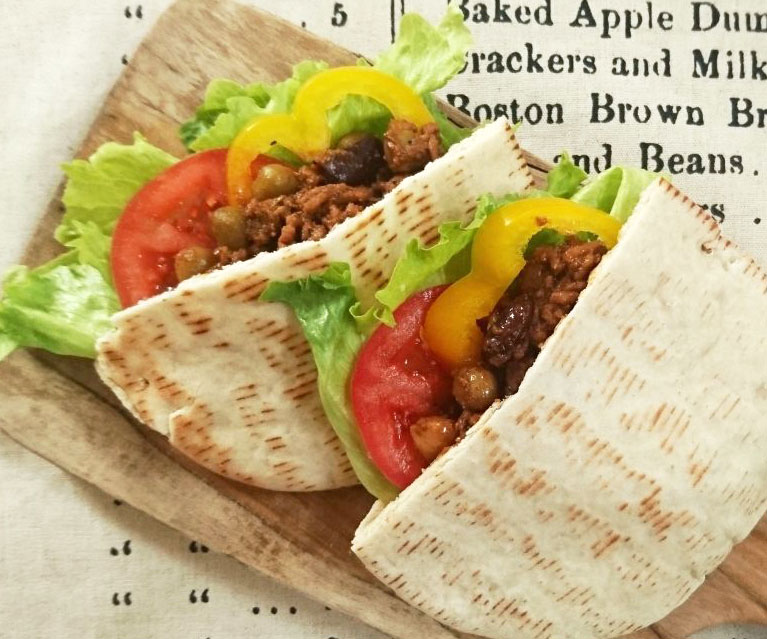 包丁要らず&レンジで楽チン!「キーマカレー」のピタパンサンド
