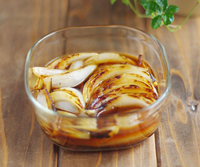 また食べたくなる味!旬野菜の作り置き「新玉ねぎの南蛮漬け」