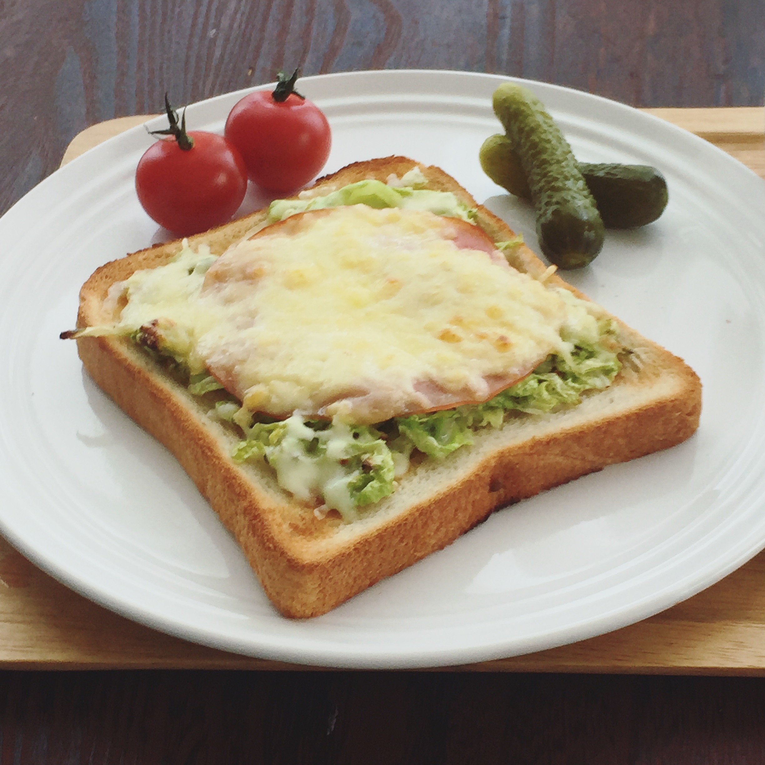 片手でパクッと食べられる！時間がない朝の「パーフェクトトースト」