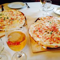 アルザスっ子直伝の簡単レシピ＊アルザスの極薄ピザ「タルトフランベ」