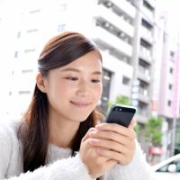 「乗り換えを調べる」を5単語の英語で言うと？