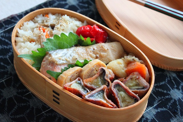 こってり味噌味!簡単「なすのベーコン巻き」のお弁当