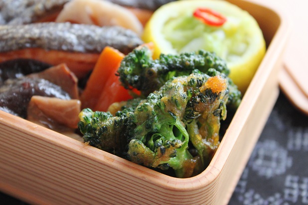 焼くだけ簡単！旬野菜のお弁当おかず「ブロッコリーのカレー衣」