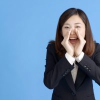 「しっかりして！」を3単語の英語で言うと？