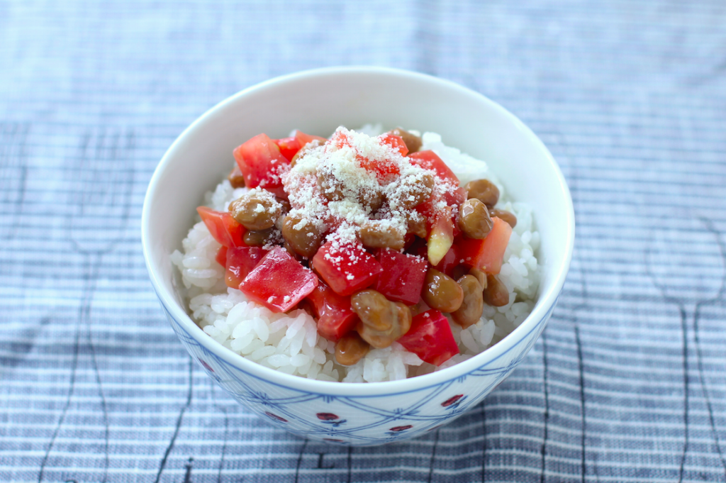 忙しい朝におすすめ！ 納豆にちょい足しで栄養バランスUPな「のっけ丼」３レシピ　by：五十嵐ゆかりさん