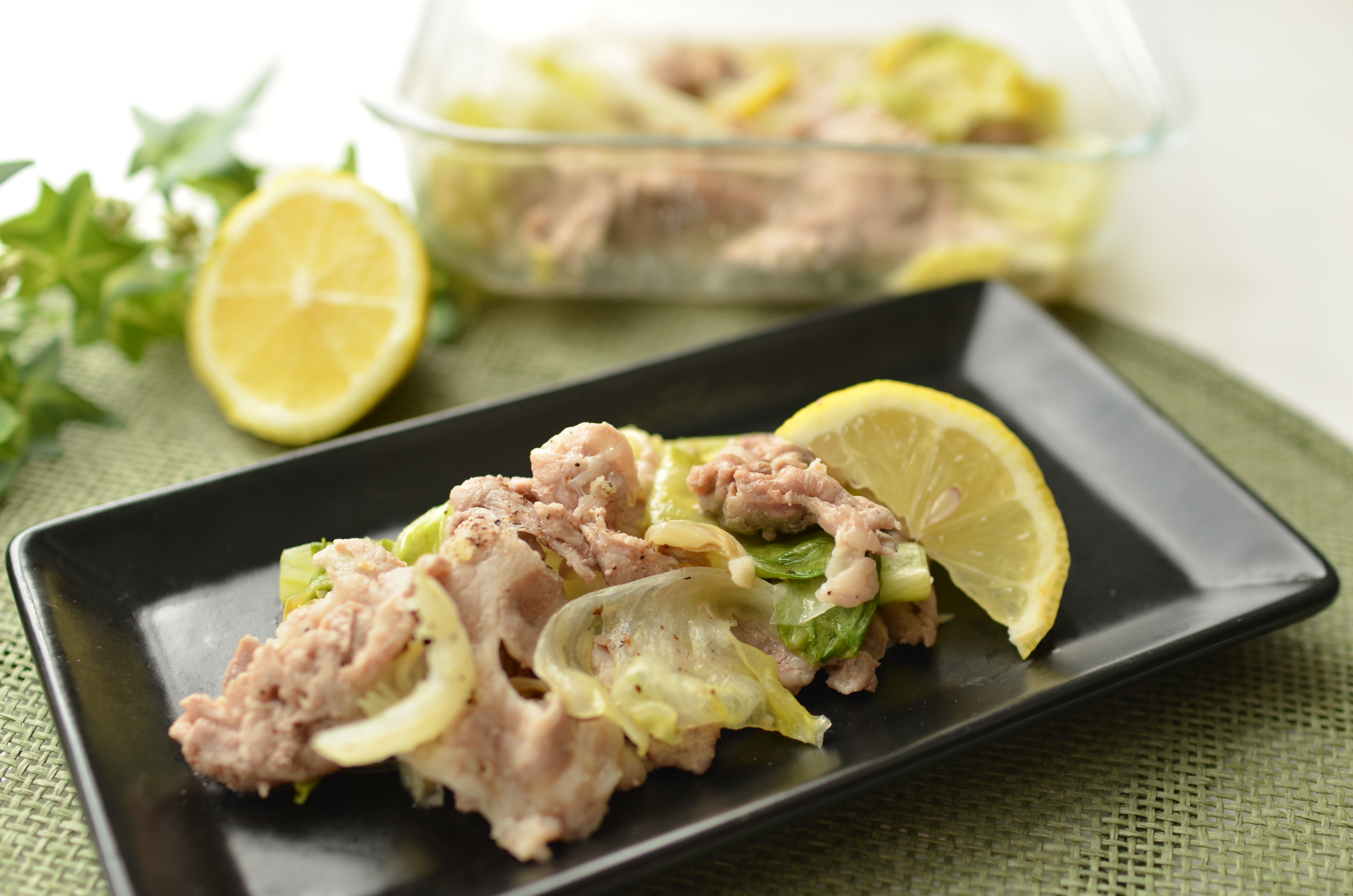 夏バテにもダイエットにも◎レモンとしょうがで簡単「レンジ豚」