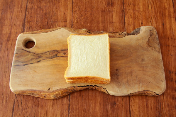 サンドイッチの食パン