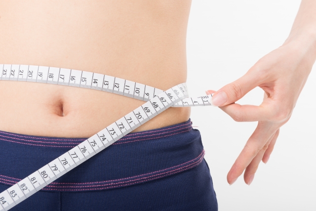 お腹とウエストを引き締める！冬の「ダイエット」3つの新習慣
