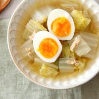 レンジで簡単！白菜が食べすぎを防ぐ「冬太り解消スープ」