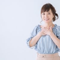 「誘ってくれてありがとう」を5単語の英語で言うと？