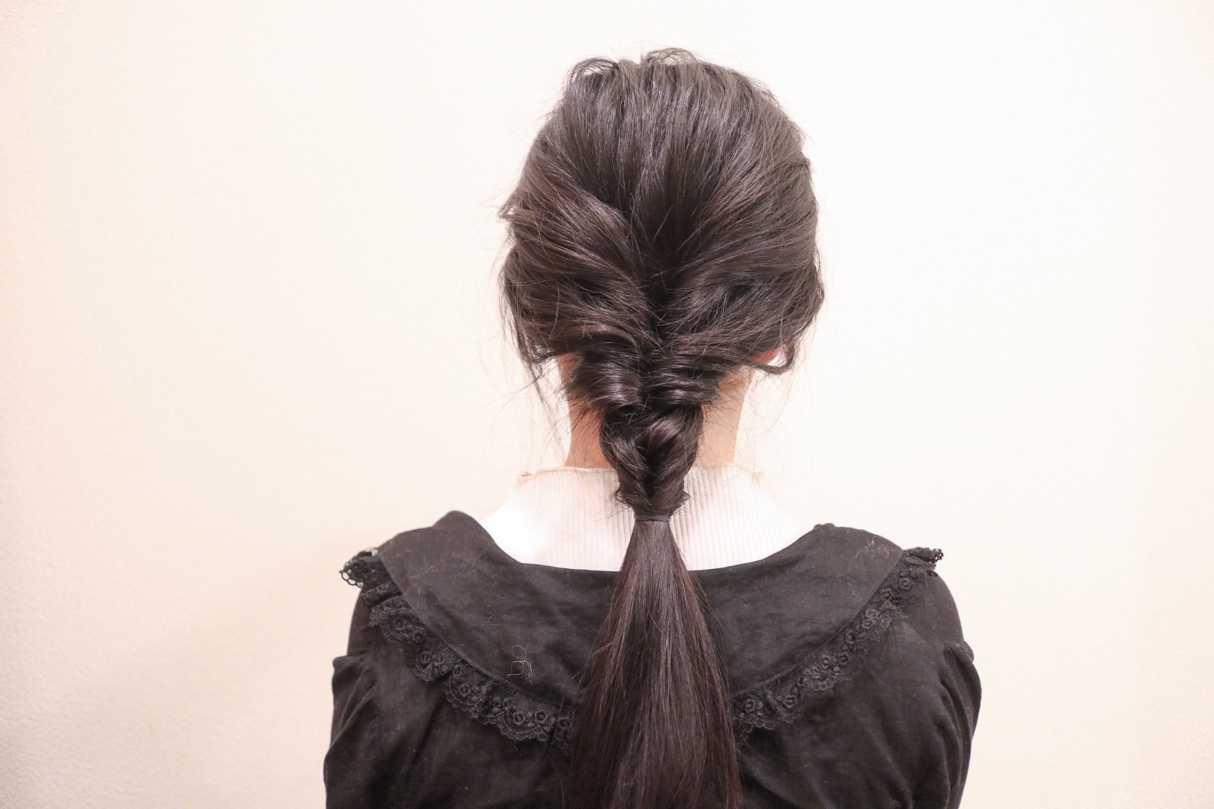 平日も休日もヘビロテしそう!くるりんぱだけでカンタン万能ヘアアレンジ♪