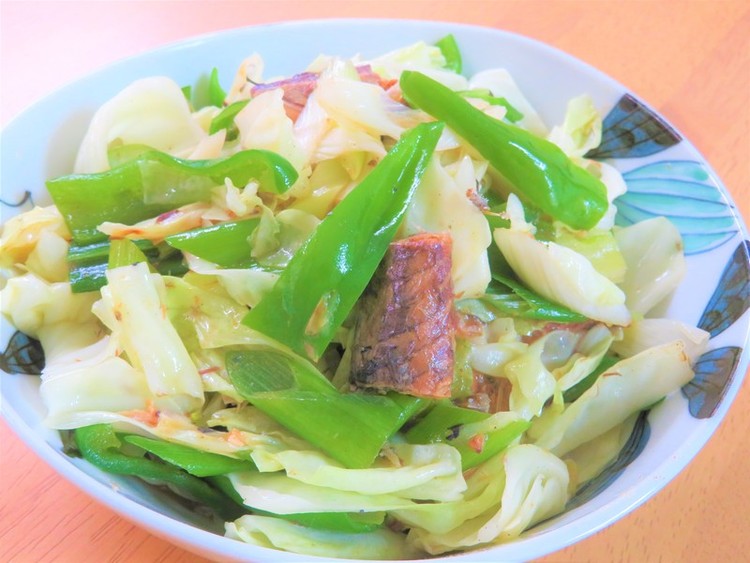 サバの味噌煮缶と野菜炒め☆胡麻油風味　ｂｙ：kaana57さん