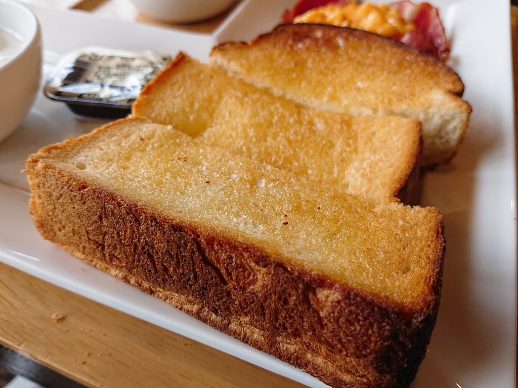 【大阪】古墳をのぞむカフェで味わう！贅沢「厚切りトースト」朝食@江久庵