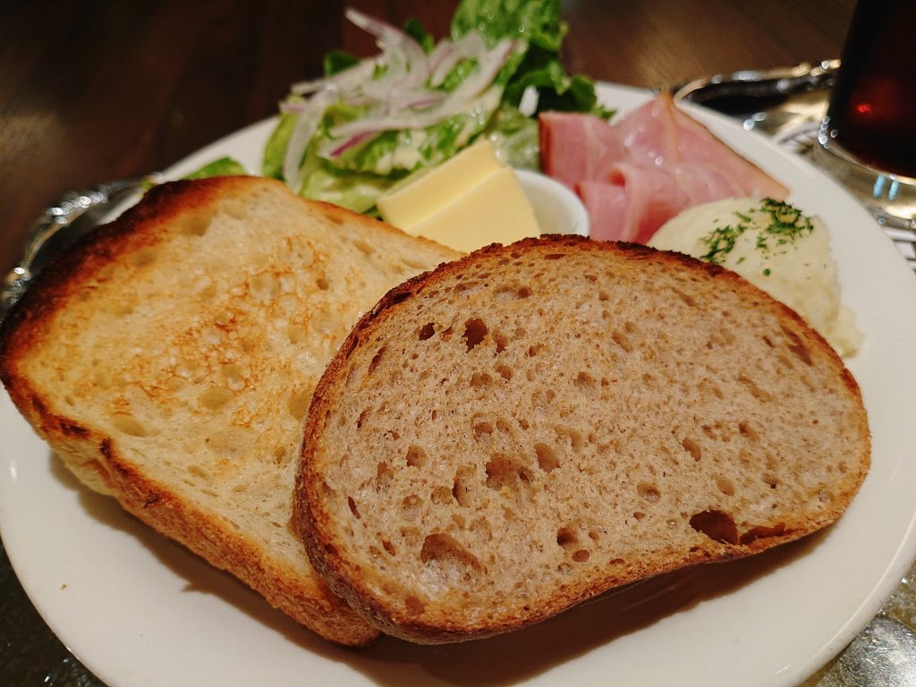 【大阪】3種のパンが贅沢すぎ！パン屋さんの幸せモーニング@グウ（gout）