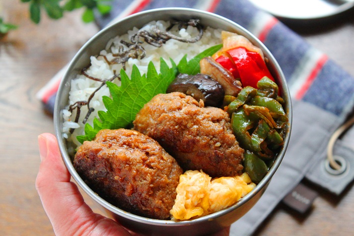 スキマ埋めに便利！簡単「ピーマンのケチャップ炒め」のお弁当