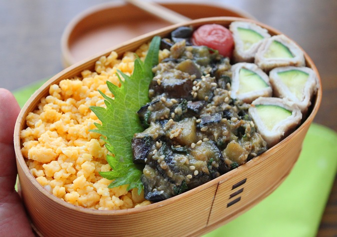 夏の定番にしたい！簡単おいしい「なすと大葉のそぼろ」のお弁当