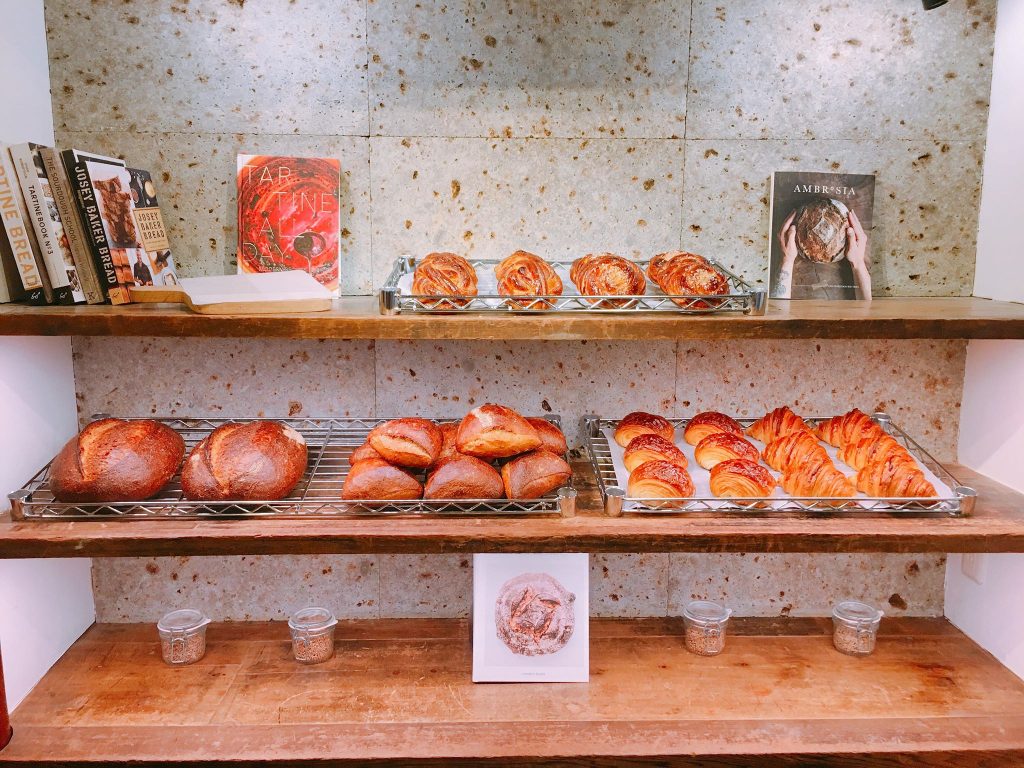 【日暮里】朝から癒される♪世界を旅した店主が作るパン「VANER（ヴァーネル）」