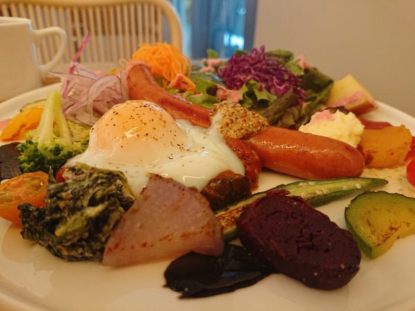 大阪 産直野菜がたっぷり食べられるモーニング パンカラト ブーランジェリーカフェ 朝時間 Jp