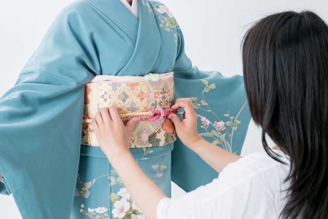 「着付け」を英語で言うと?