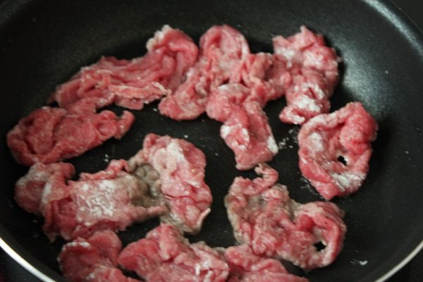 牛こま肉と野菜の焼き肉