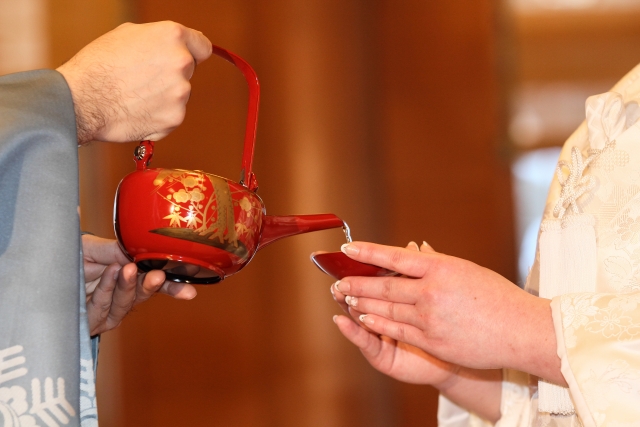 「冠婚葬祭」を2単語の英語で言うと?