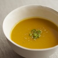 乳製品を使わず簡単♪風邪予防に食べたい「かぼちゃのごま味噌スープ」