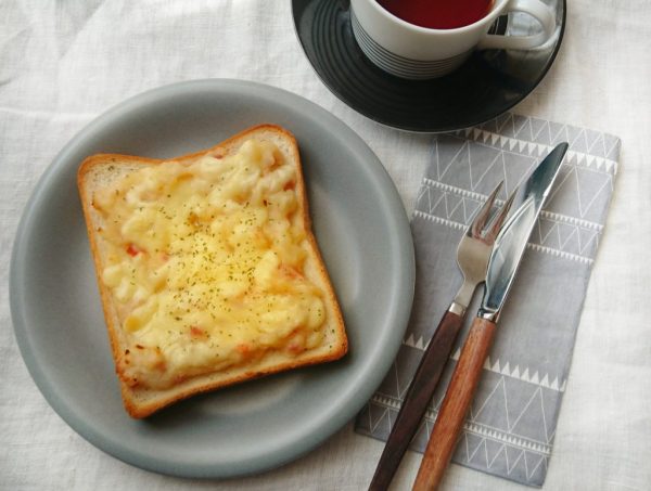 熱々ホクホク！冬の朝ごはんにおいしい「ベーコンポテトトースト」　 by ：料理家 村山瑛子さん