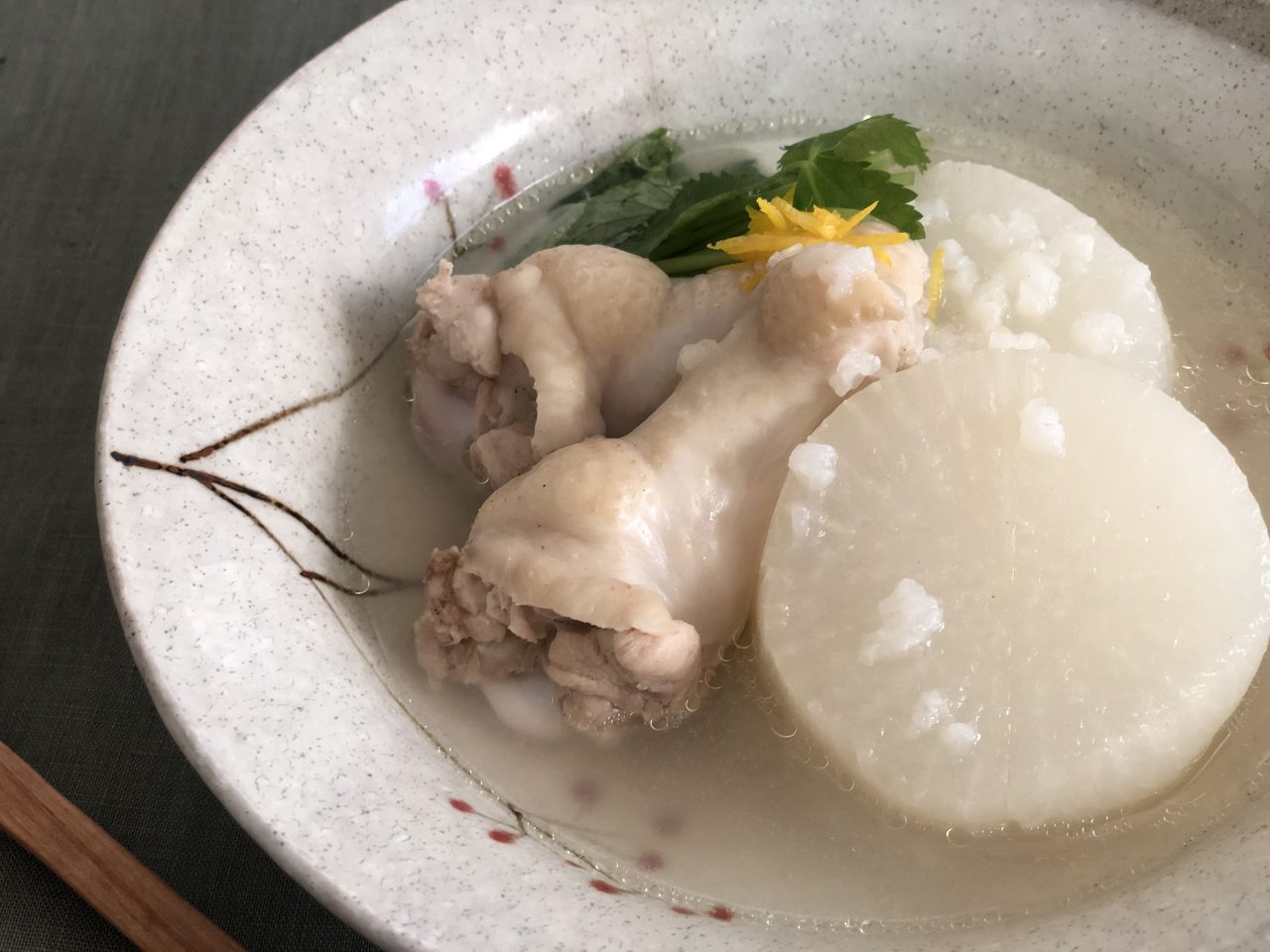 年末年始の食べ過ぎを解消!消化を助ける「ふろふき大根」