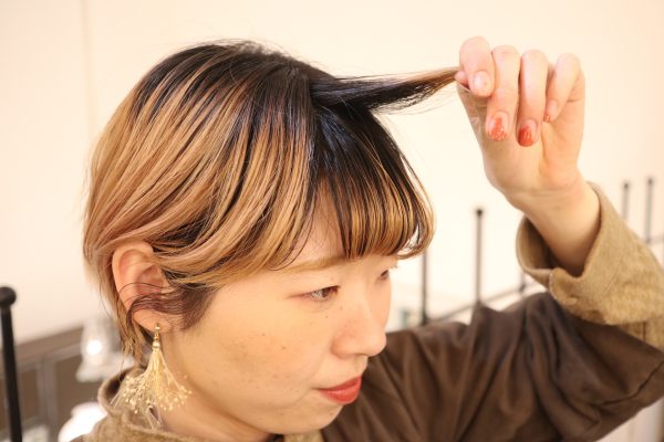 ストレートアイロンで簡単 ふんわり自然な 流し前髪 の巻き方プロセス 朝時間 Jp