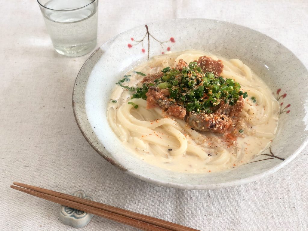 調理時間5分！サバ缶＋レンジで簡単「サバ味噌スープうどん」