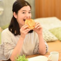 「お腹いっぱい」を3単語の英語で言うと？