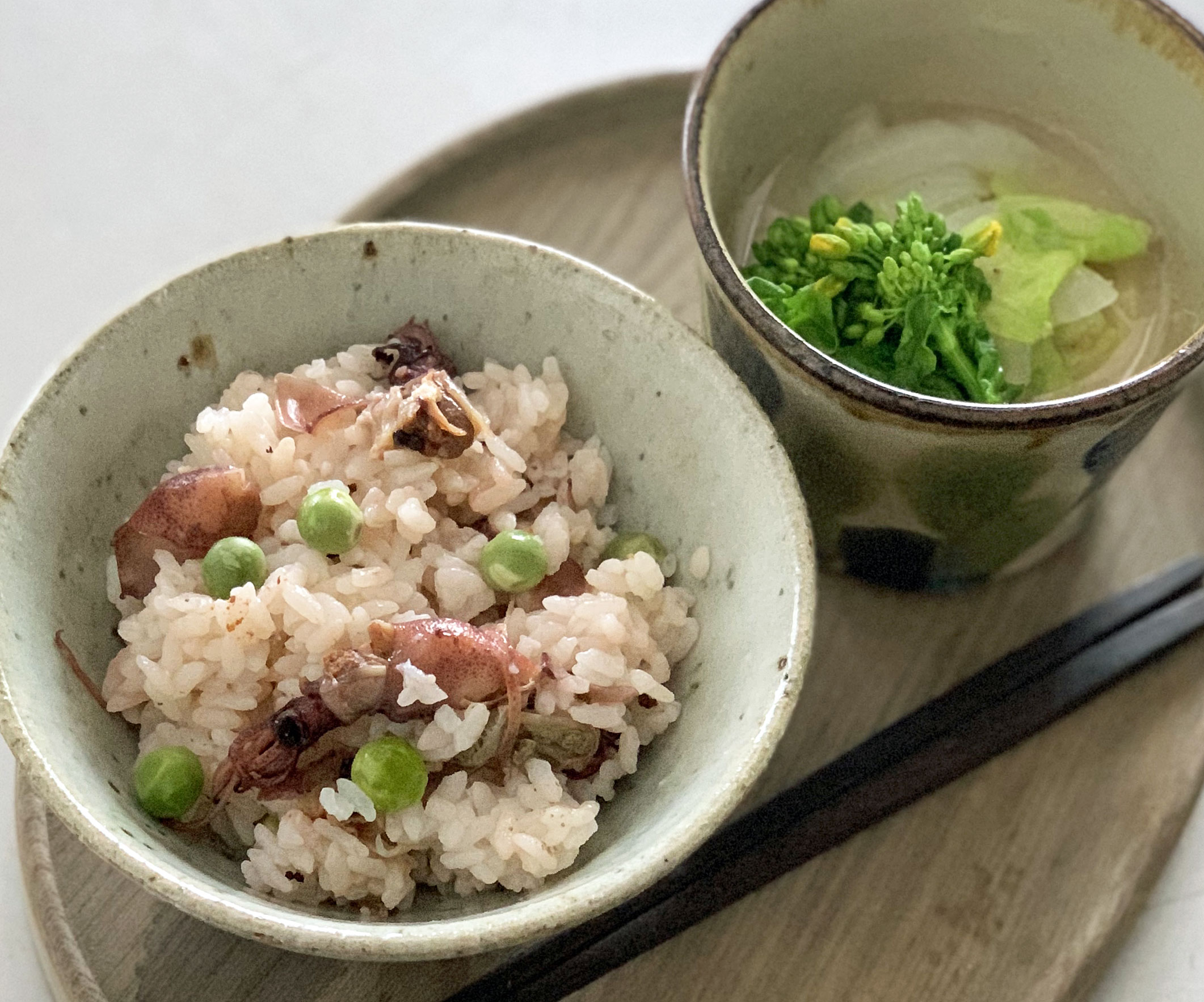 エッセイ 東京日記 と一緒に味わいたい 春の ホタルイカ入り豆ごはん 朝時間 Jp