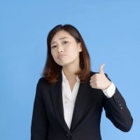 「まあまあ」を2単語の英語で言うと？