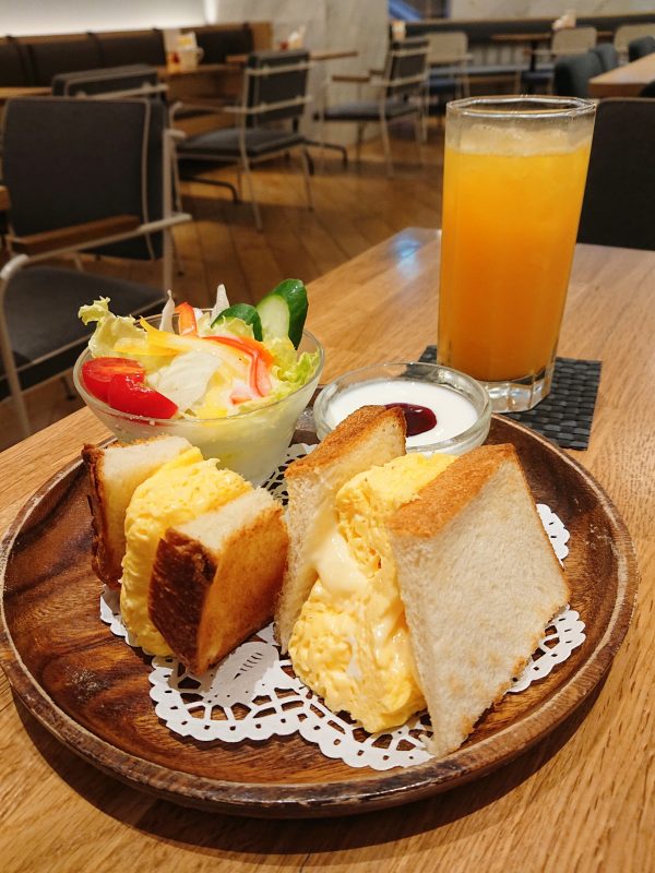 【大阪】厚焼き玉子サンドもケーキも選べるモーニング！@コカルド ラ・テラス