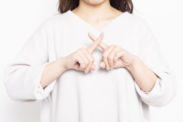 「拒絶する」を2単語の英語で言うと？