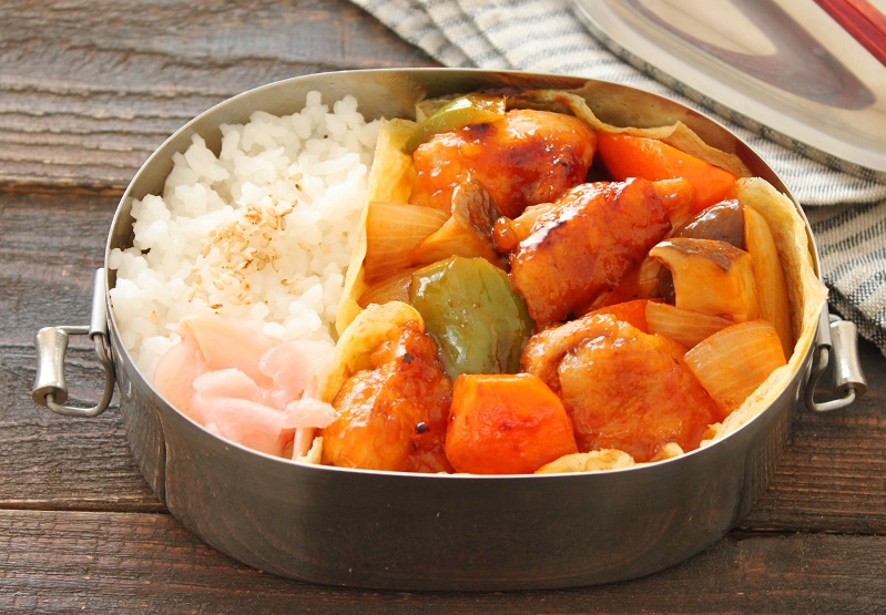 野菜ゴロゴロ!簡単「酢鶏」「マヨ薄焼き卵」2品弁当