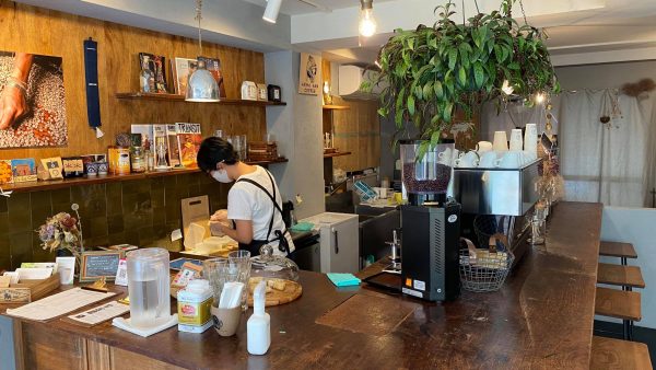 【神楽坂】あの人気ベーカリーのバゲットが食べられる！「AKHA AMA COFFEE ROASTERS TOKYO」