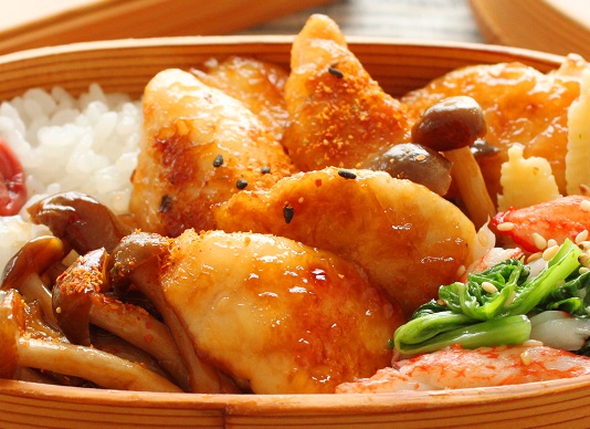 簡単で飽きない！「鶏ささみとしめじの甘辛」「小松菜レンジ炒め」2品弁当