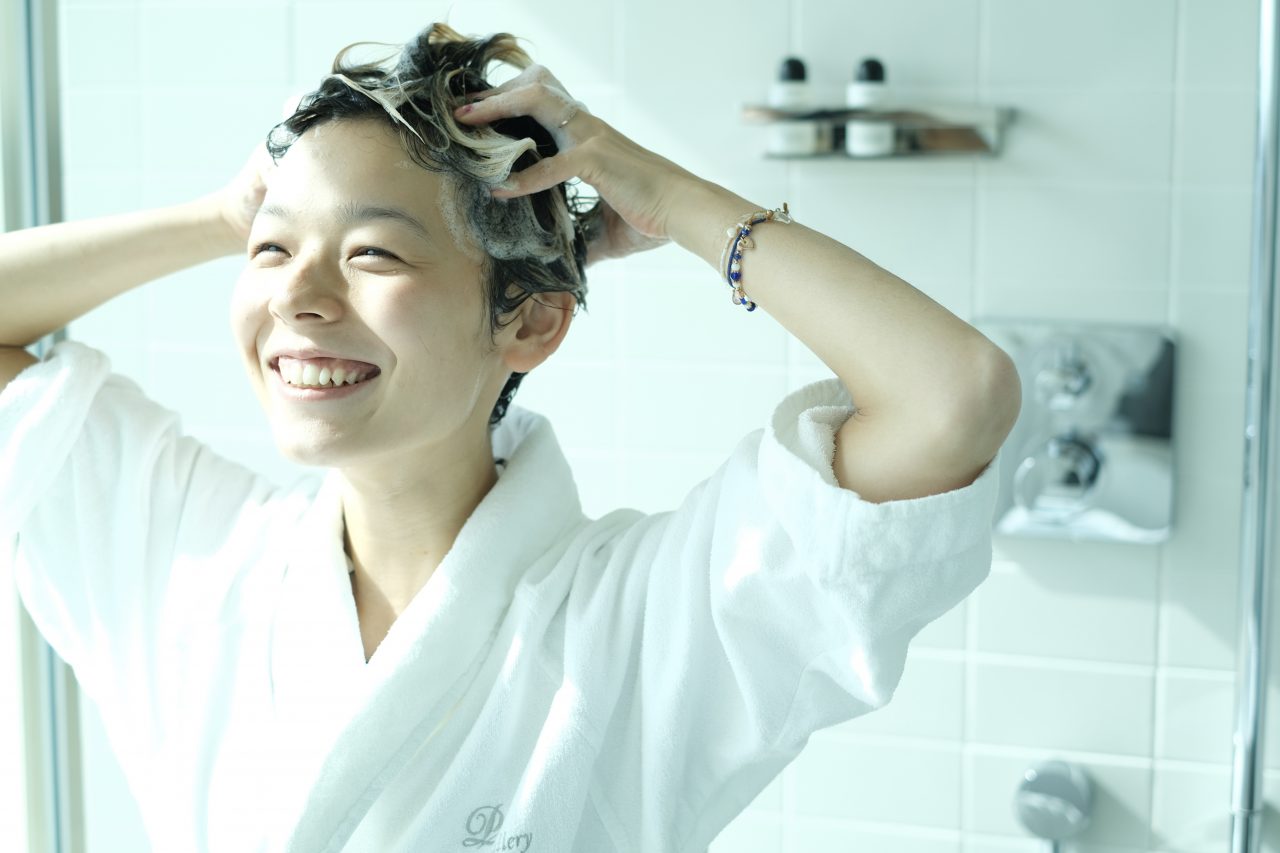 美容師さんも実践 美髪をつくる 正しいシャンプーの方法 6ステップ 動画あり 朝時間 Jp