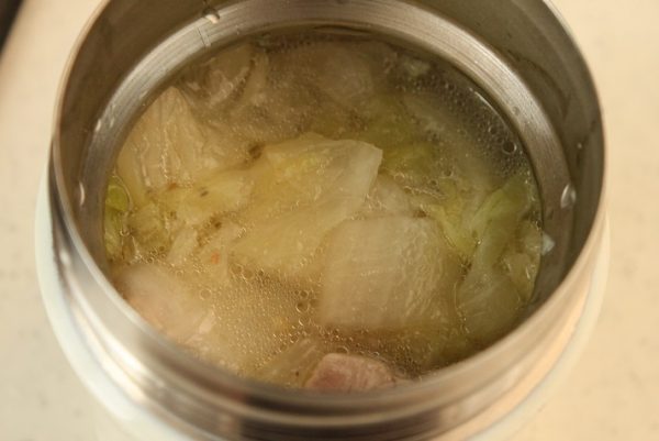 白菜漬と鶏のスープ